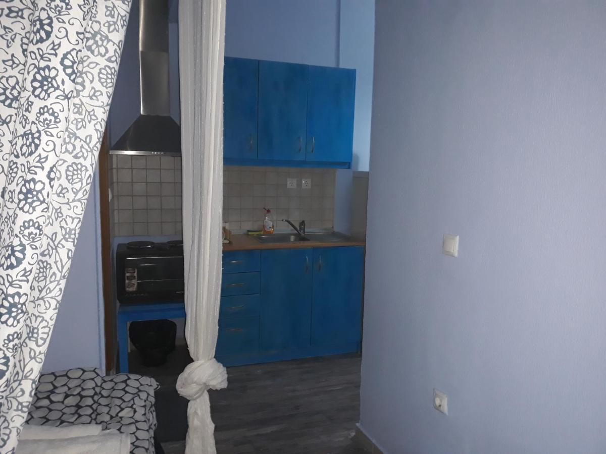 Romantically Allured Studio Next To The Center Tesalonika Bagian luar foto